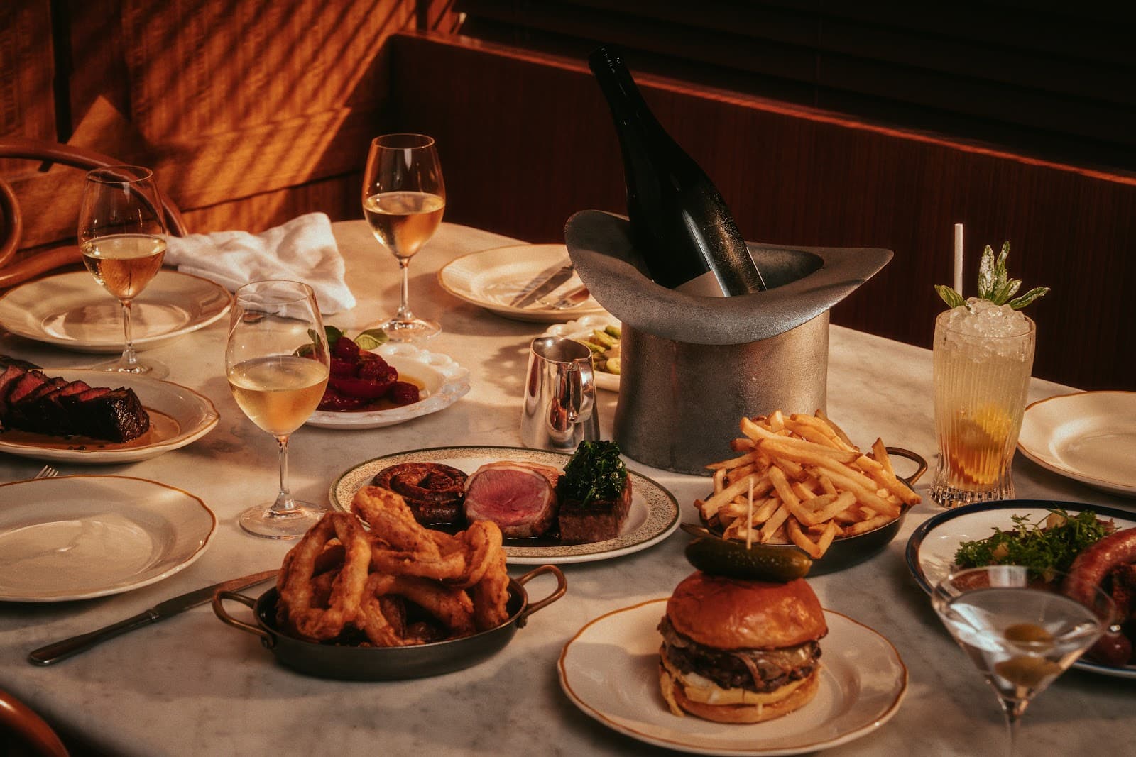 Joe's Tavern, Restaurant & Bar Newtown — Newtown, Sydney