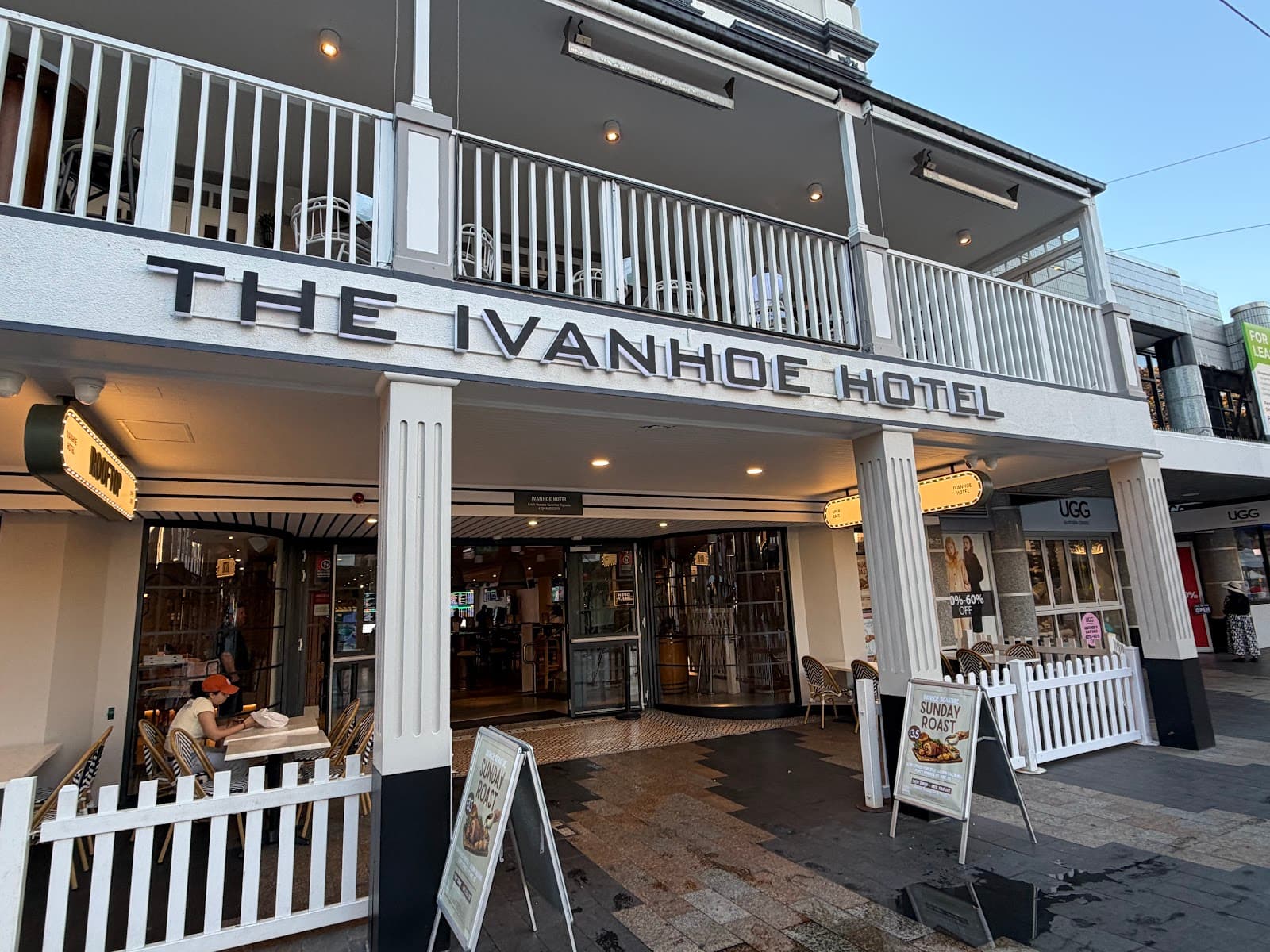 Ivanhoe Hotel Manly — Manly, Sydney