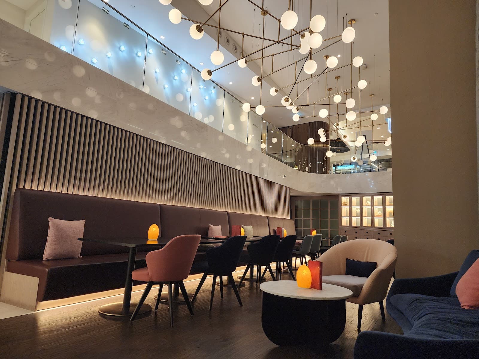 TWO 88 Bar & Kitchen — Darling Harbour, Sydney