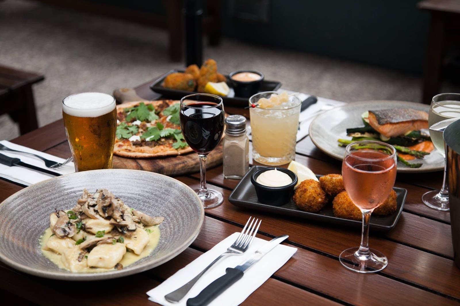Albion Hotel — Parramatta, Sydney