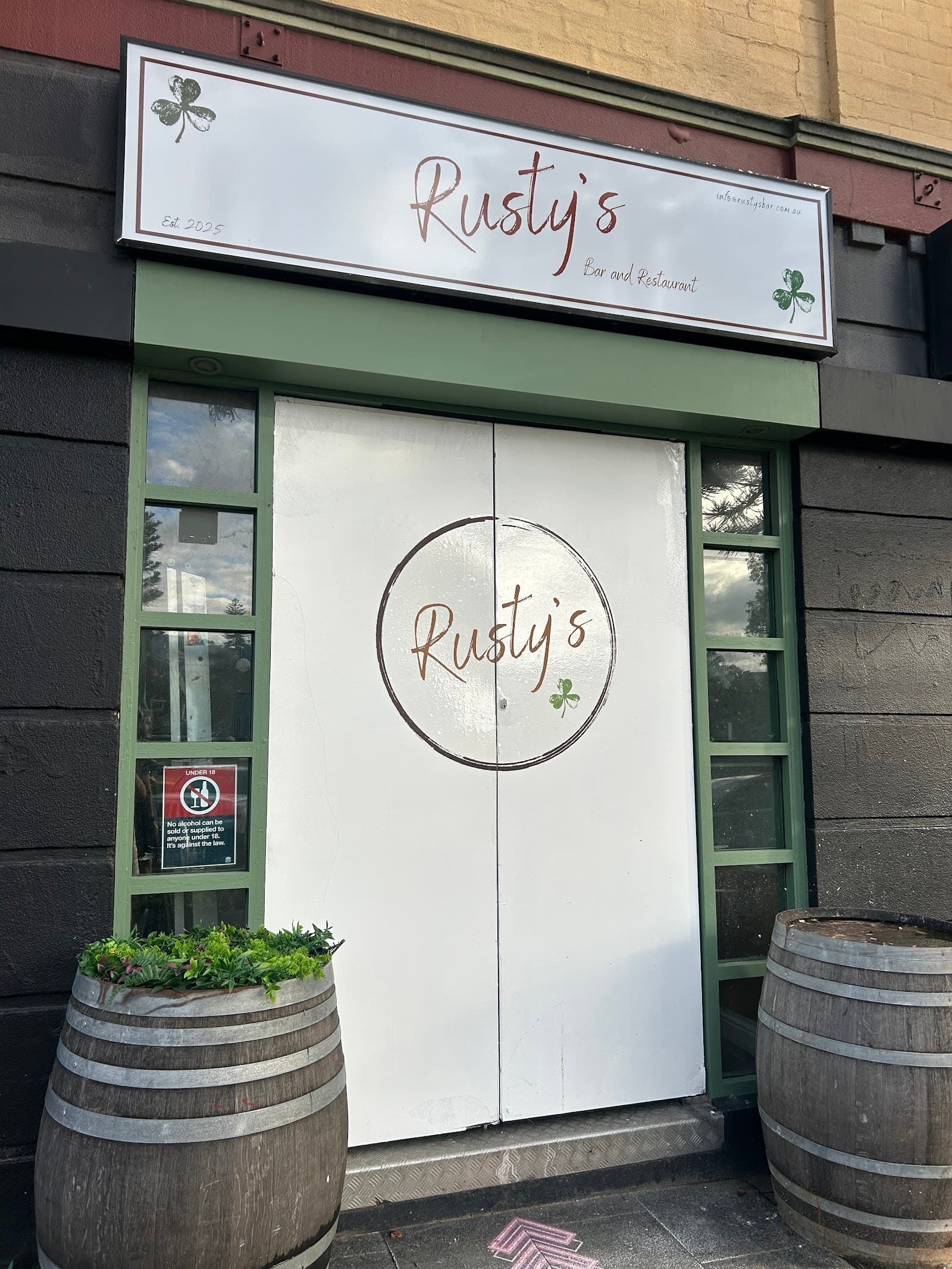 Rusty's Bar Coogee — Coogee, Sydney