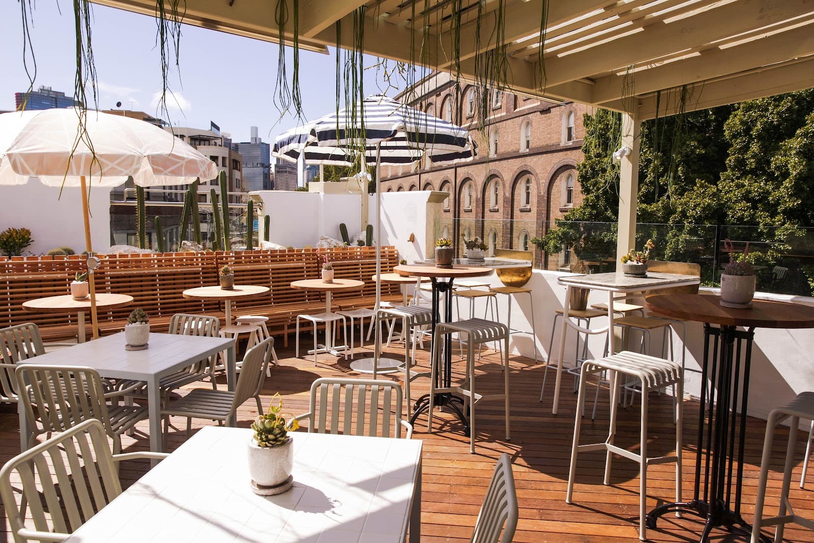 Quarrymans Hotel — Darling Harbour, Sydney