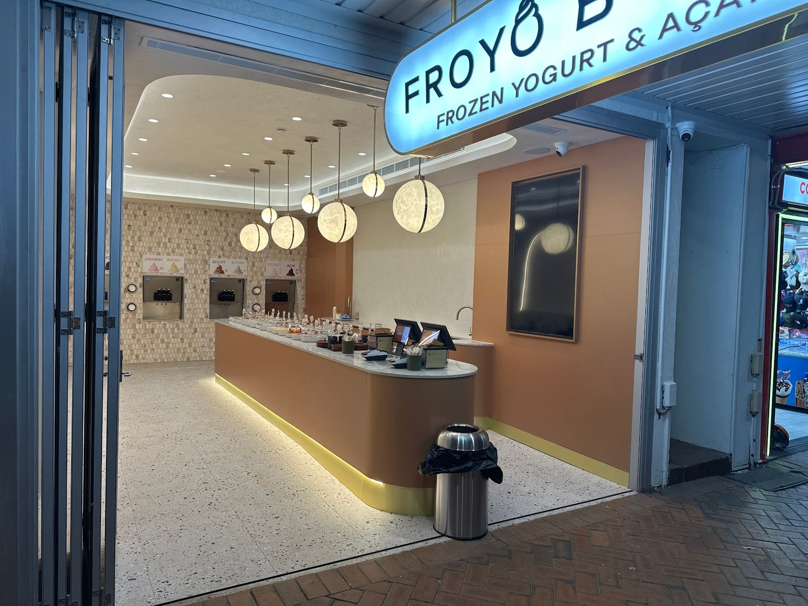 Froyo bowl — Coogee, Sydney