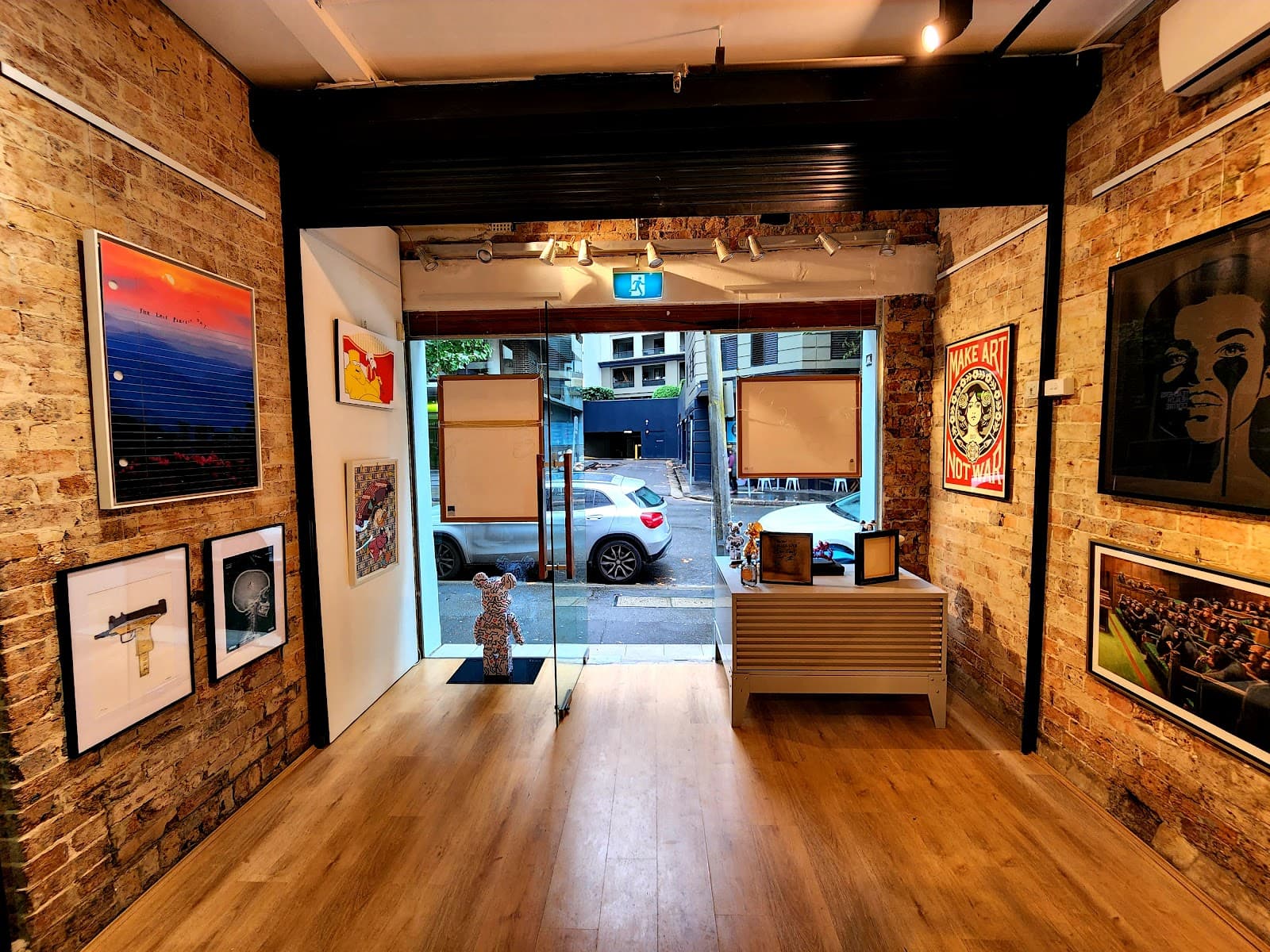 Gallery OZ — Surry Hills, Sydney