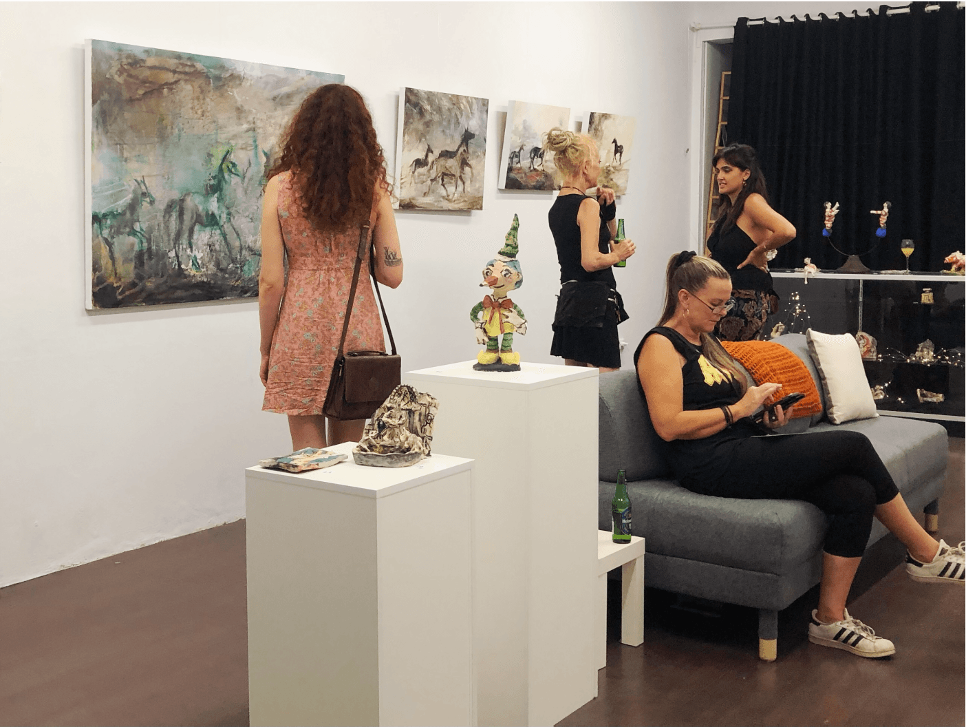 LUNA STUDIO SYDNEY — Newtown, Sydney