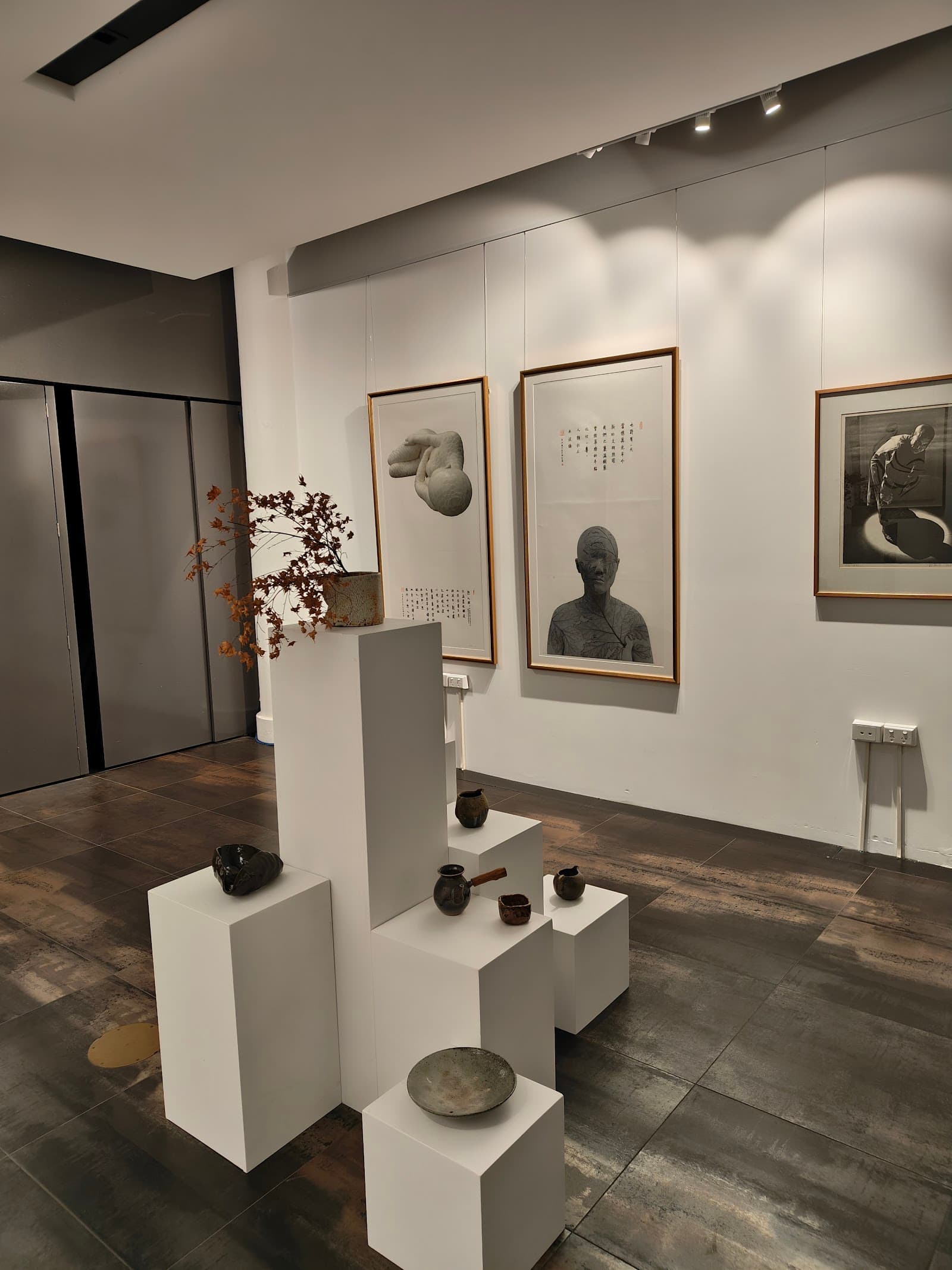 Vermilion Art — The Rocks, Sydney