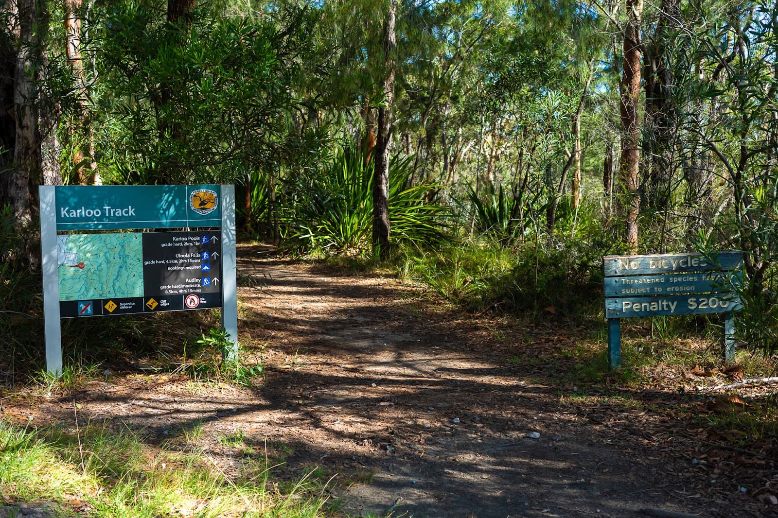 Karloo walking track — Alexandria, Sydney