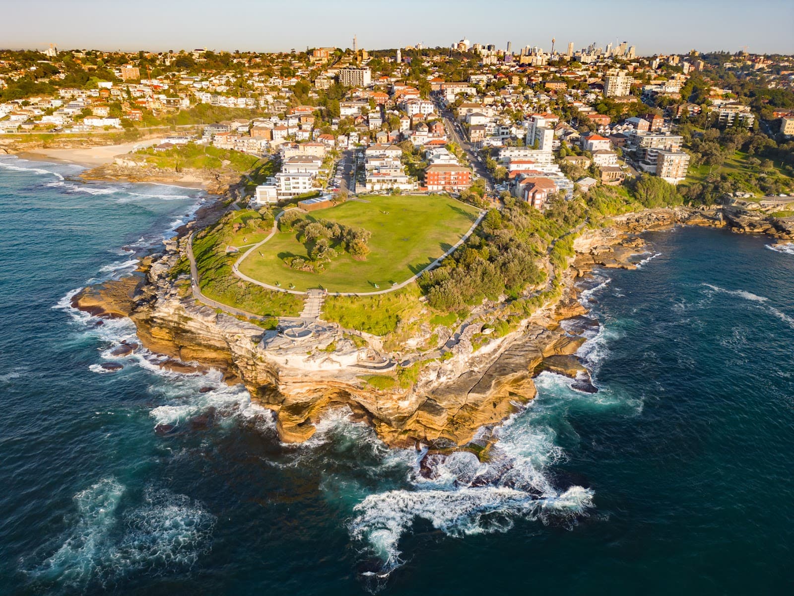Mackenzie’s Point lookout — Bondi, Sydney