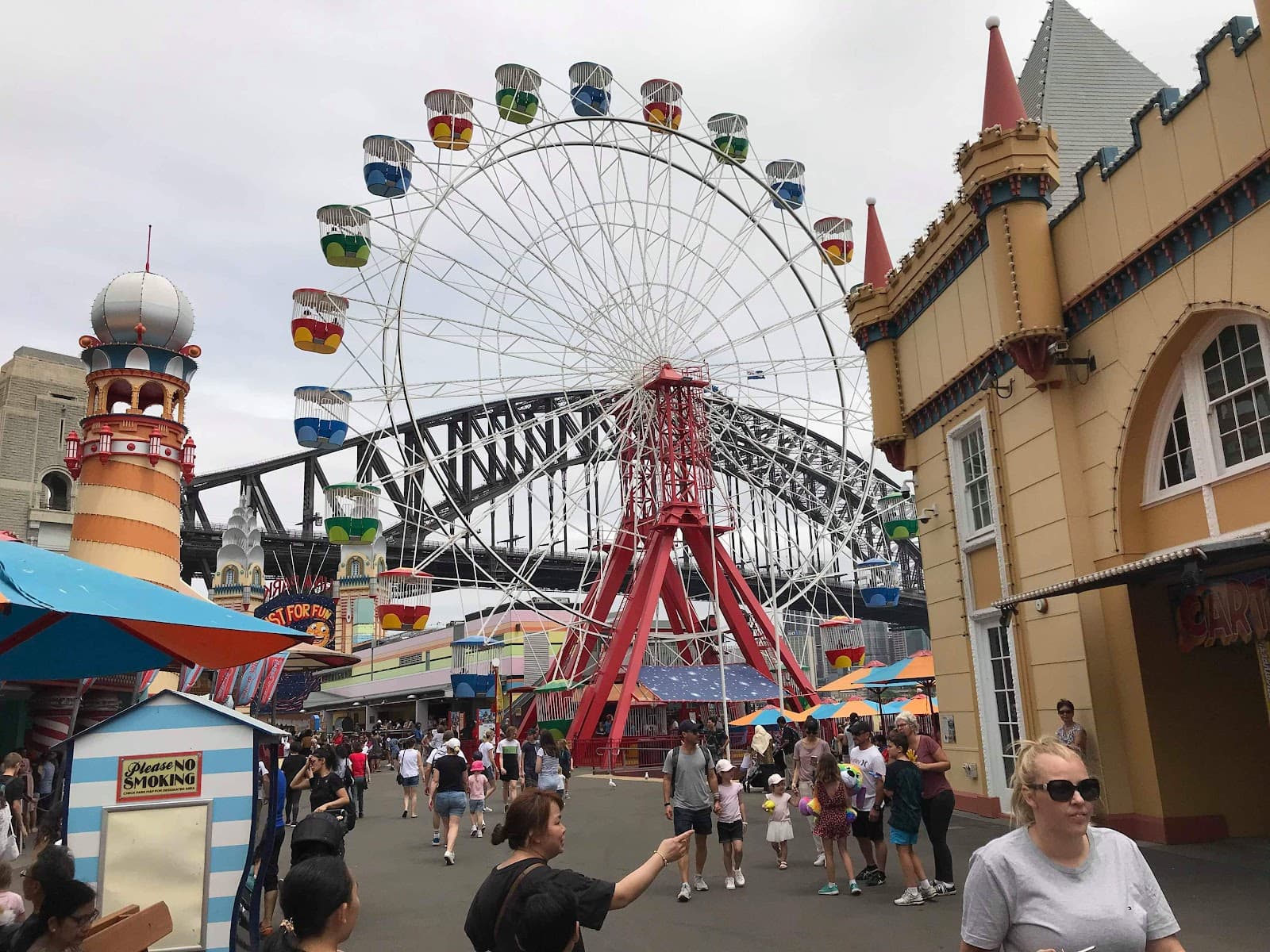 Luna Park Sydney — Darling Harbour, Sydney