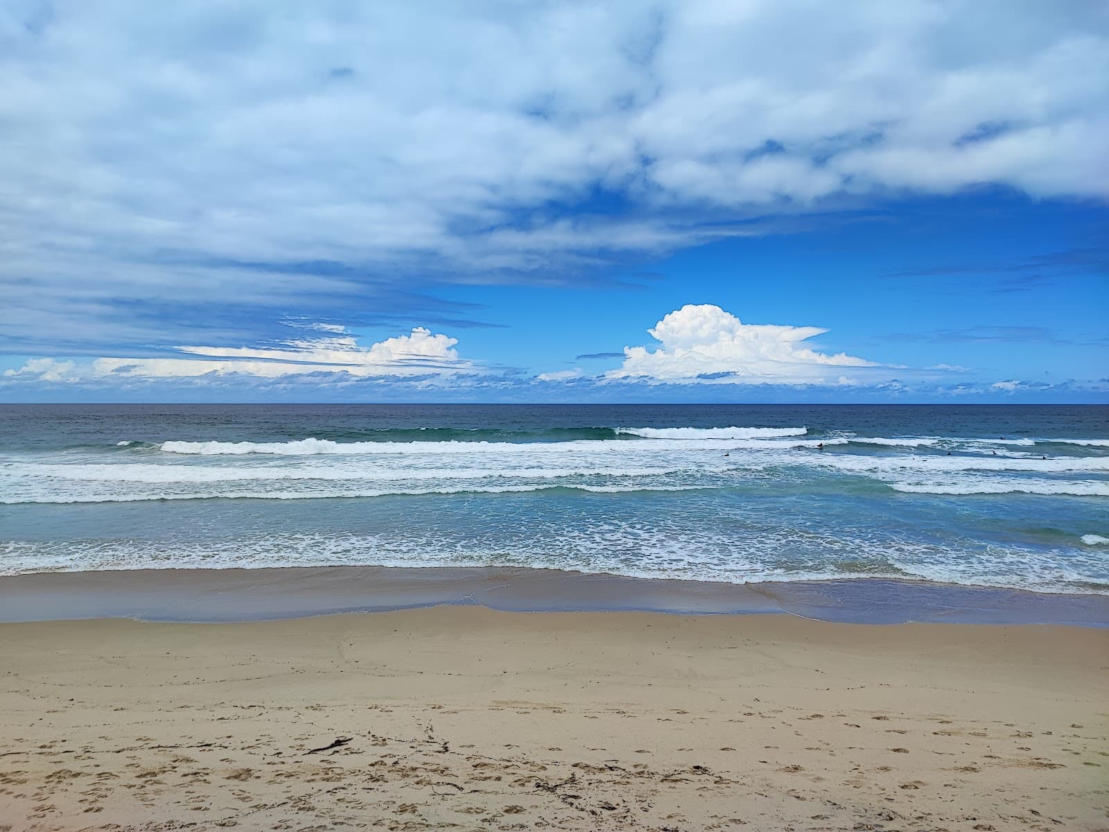 The Wall — Cronulla, Sydney