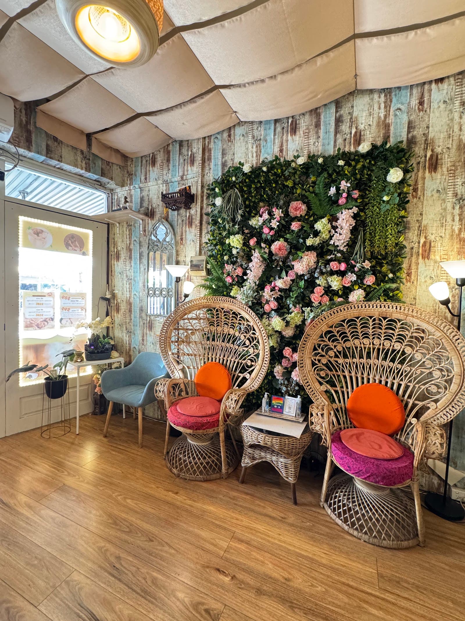 Thai Villa Massage & Spa Newtown — Newtown, Sydney