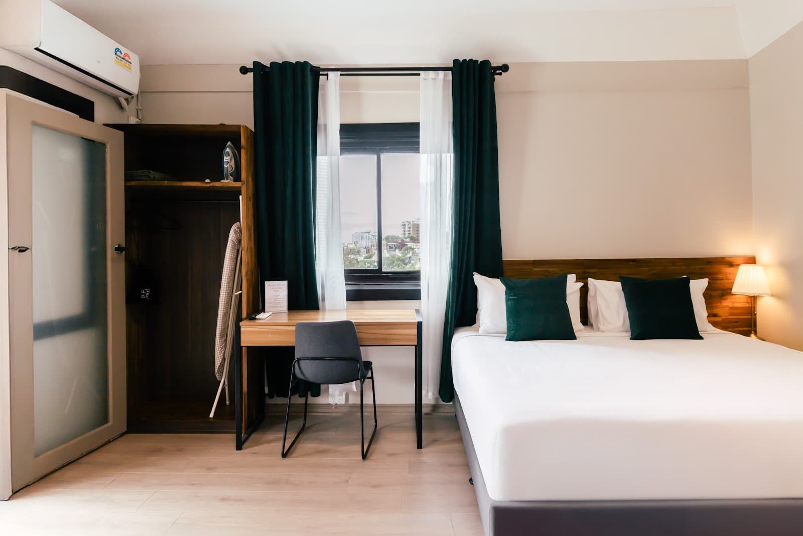 City Budget Hotel — Surry Hills, Sydney