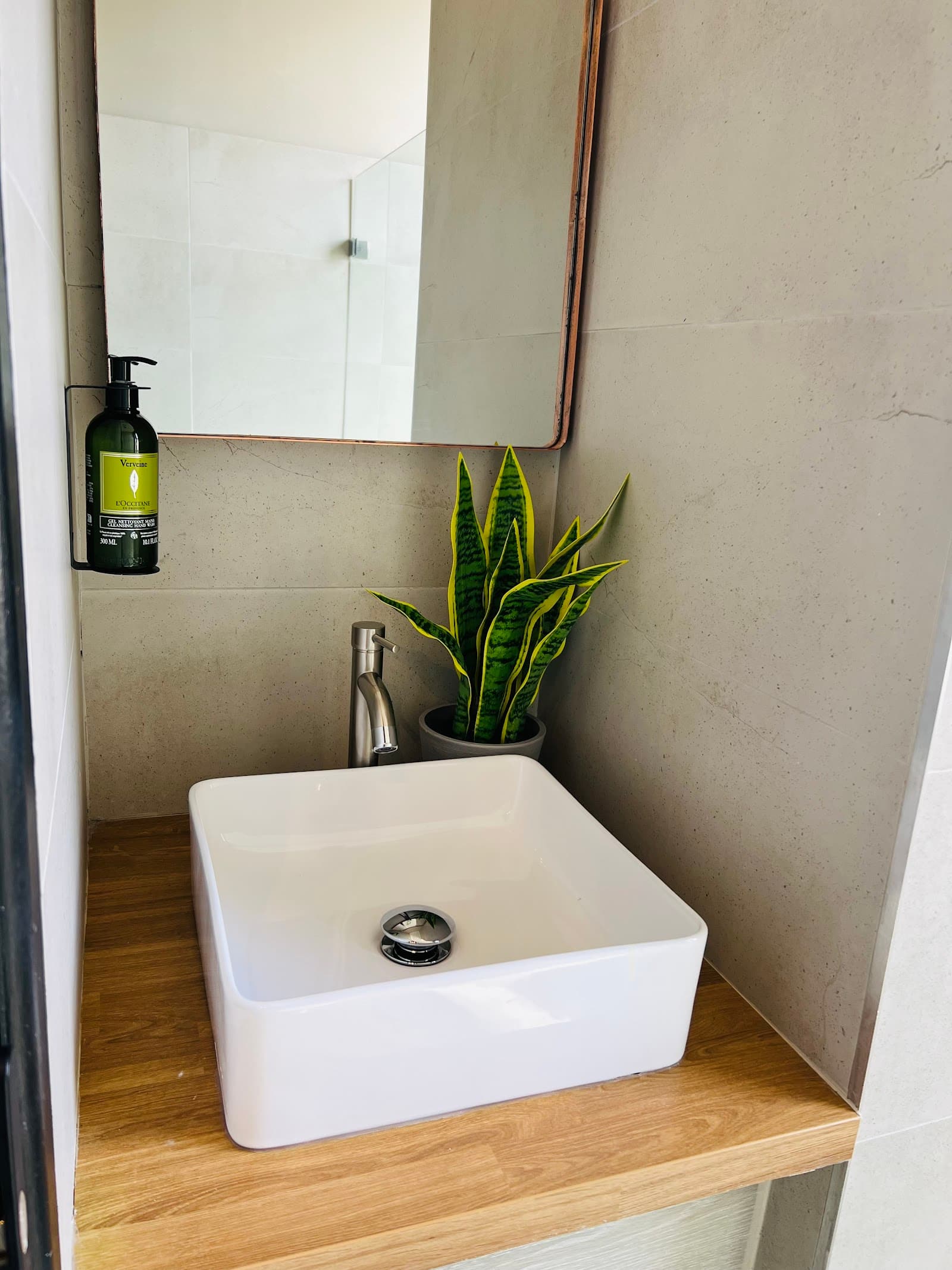 City Budget Hotel — Surry Hills, Sydney