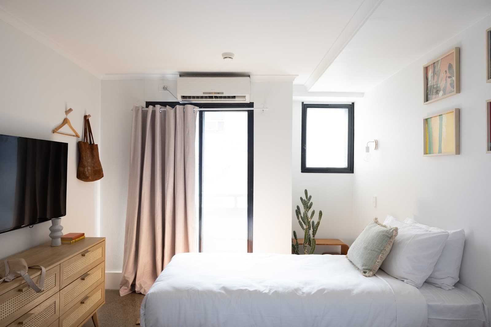 Hotel Hacienda — Alexandria, Sydney