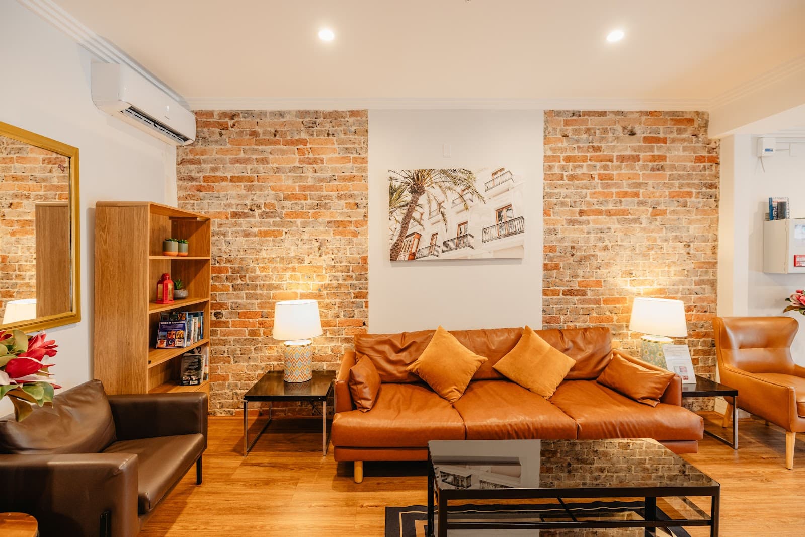 Newtown Cozy Stays (formerly Newtown Budget Hotel) — Newtown, Sydney