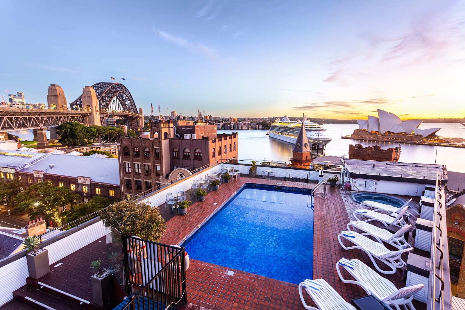 Sydney Harbour Hotel — The Rocks, Sydney