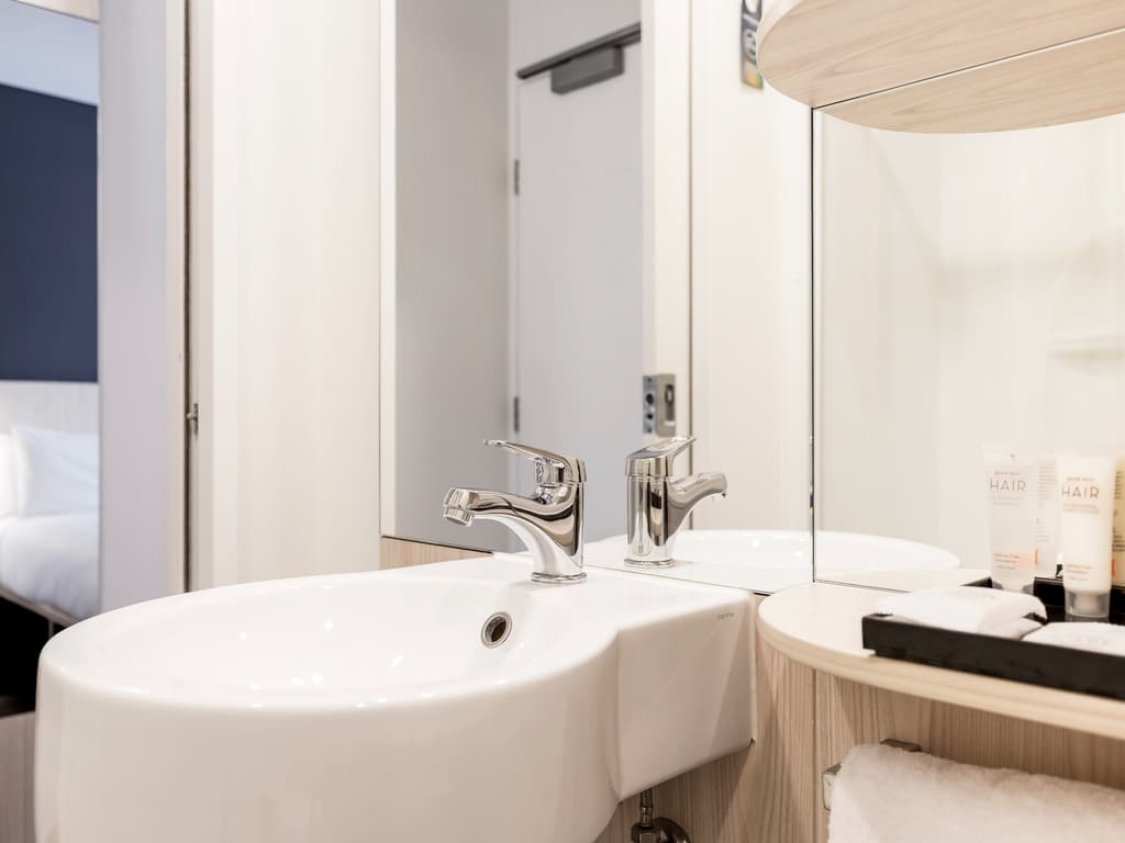 ibis Sydney Barangaroo — The Rocks, Sydney