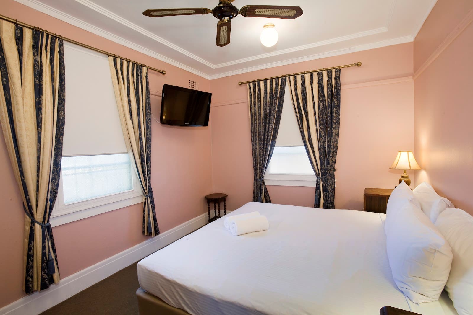 Hughenden Hotel — Paddington, Sydney