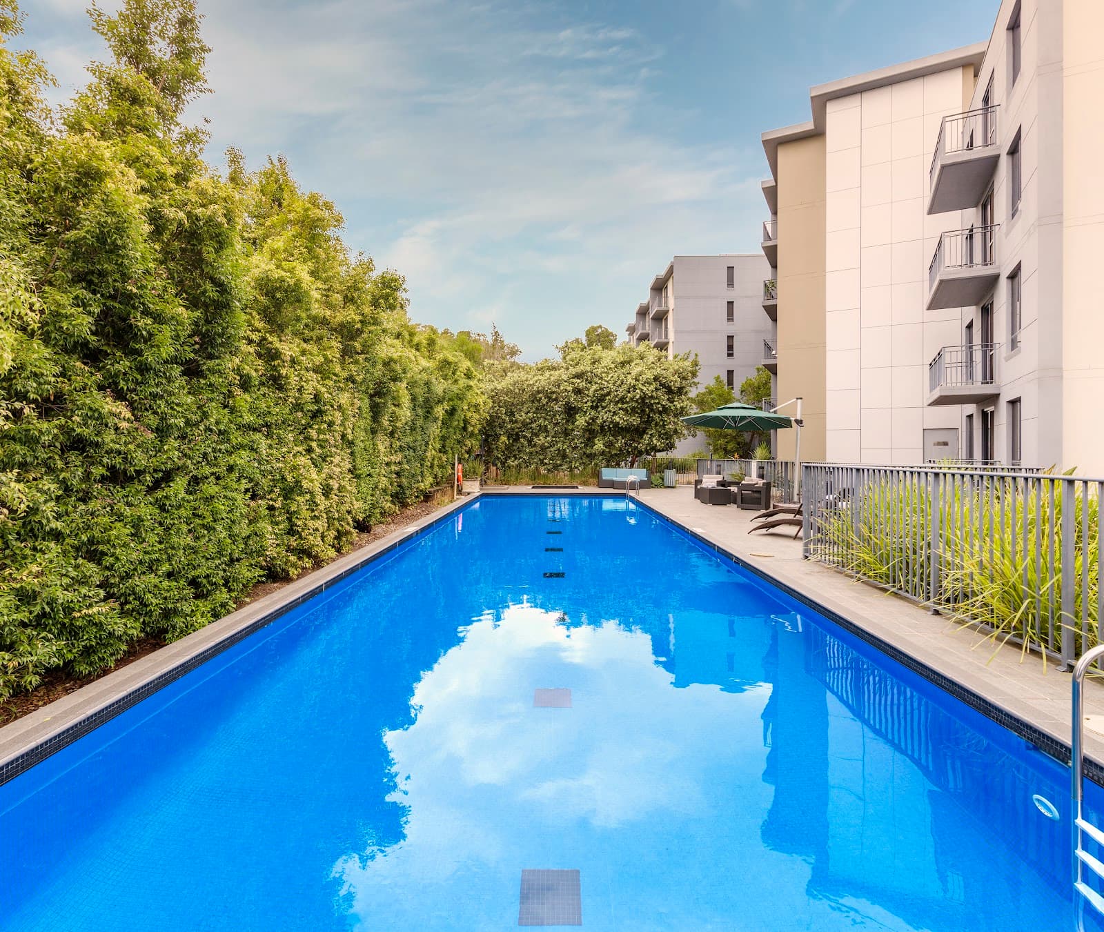 Oaks Sydney North Ryde Suites — Chatswood, Sydney