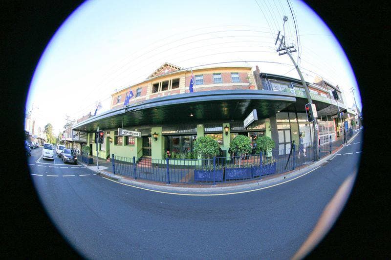 Bridgeview Hotel — Chatswood, Sydney