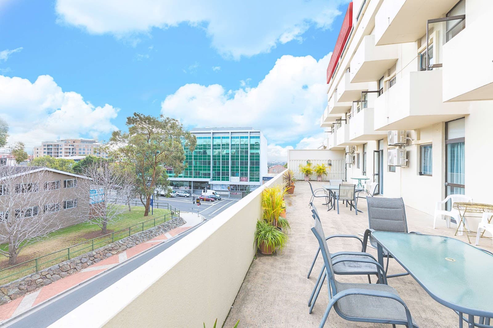 Metro Hotel Miranda — Cronulla, Sydney