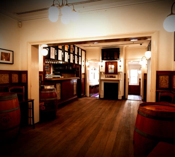 Harts Pub