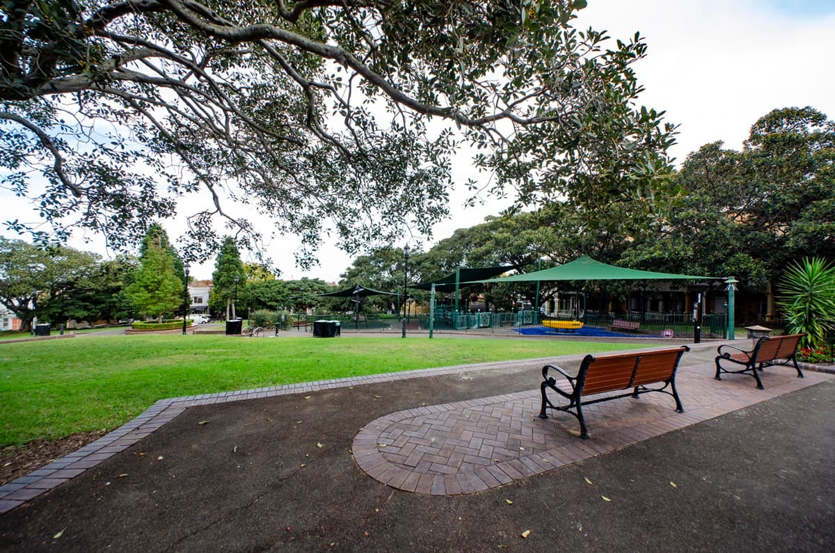 Hollis Park